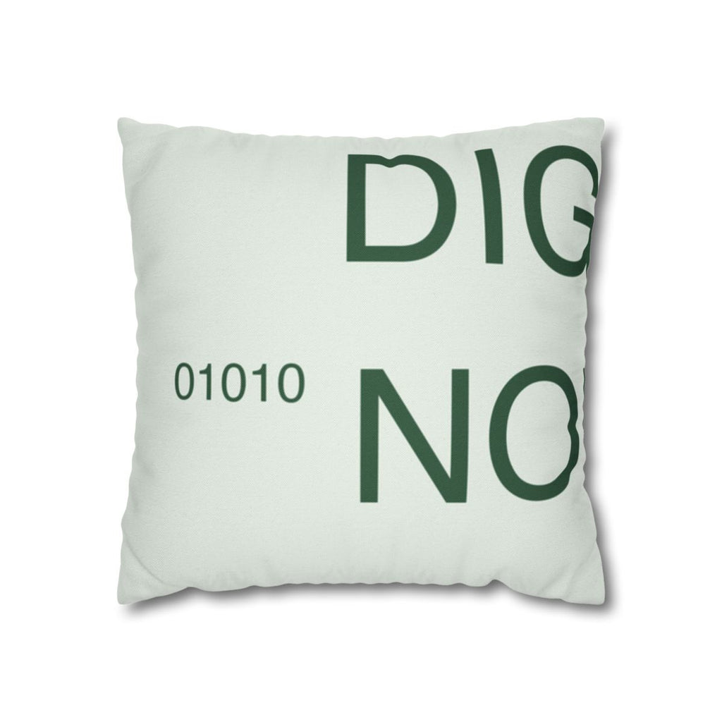 DIGITAL NOMAD - Throw Pillow
